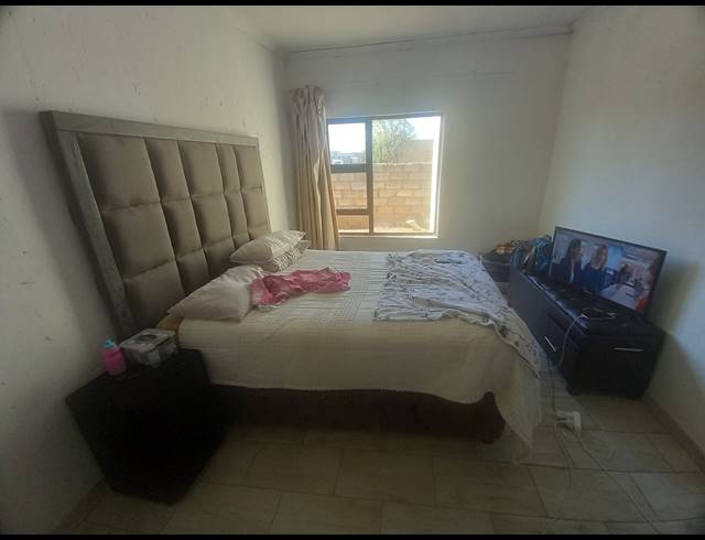 3 BEDROOM HOUSE FOR SALE IN TSAKANE